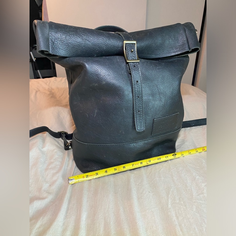 ‘Portland leather: Almost Perfect’ Pebble leather roll-up bag